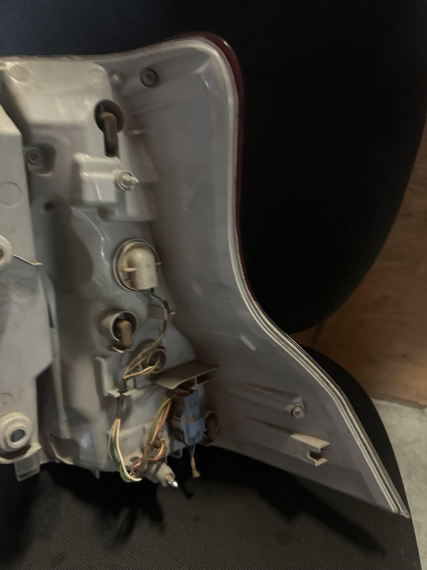 2011   Left Taillight
