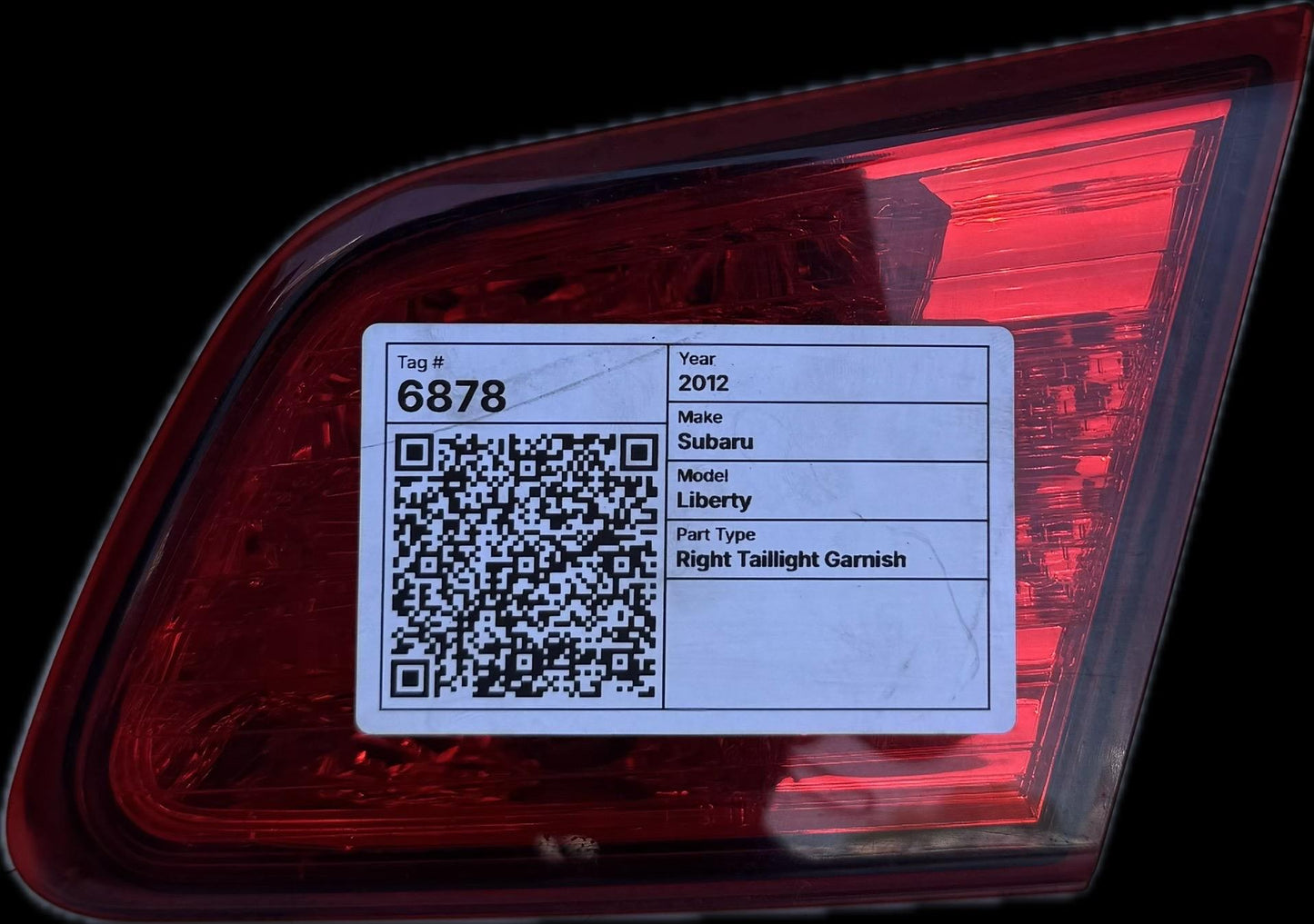 2012  V BM Right Taillight Garnish