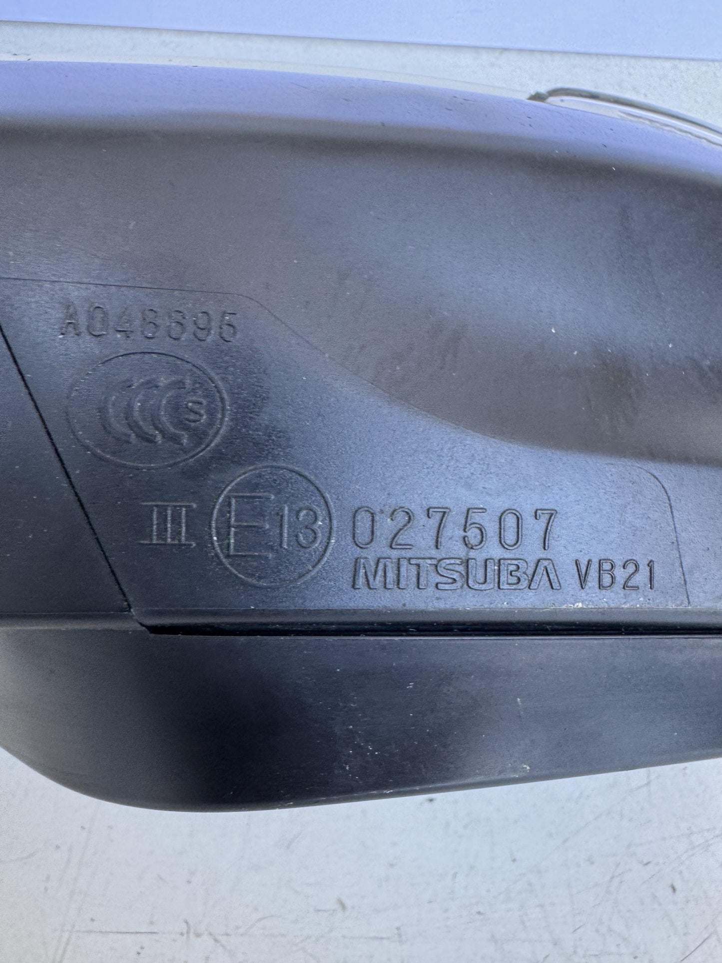 2012  V BM Left Door Mirror