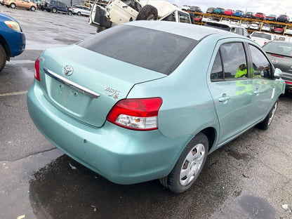 Toyota 
Yaris