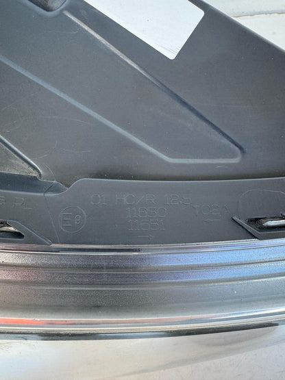 2016   Right Headlight
