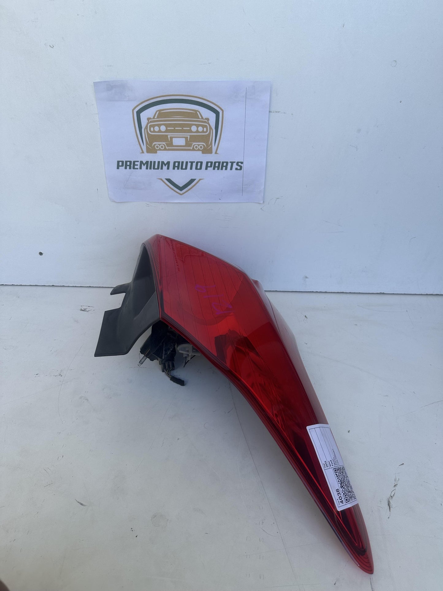 2013   Left Taillight