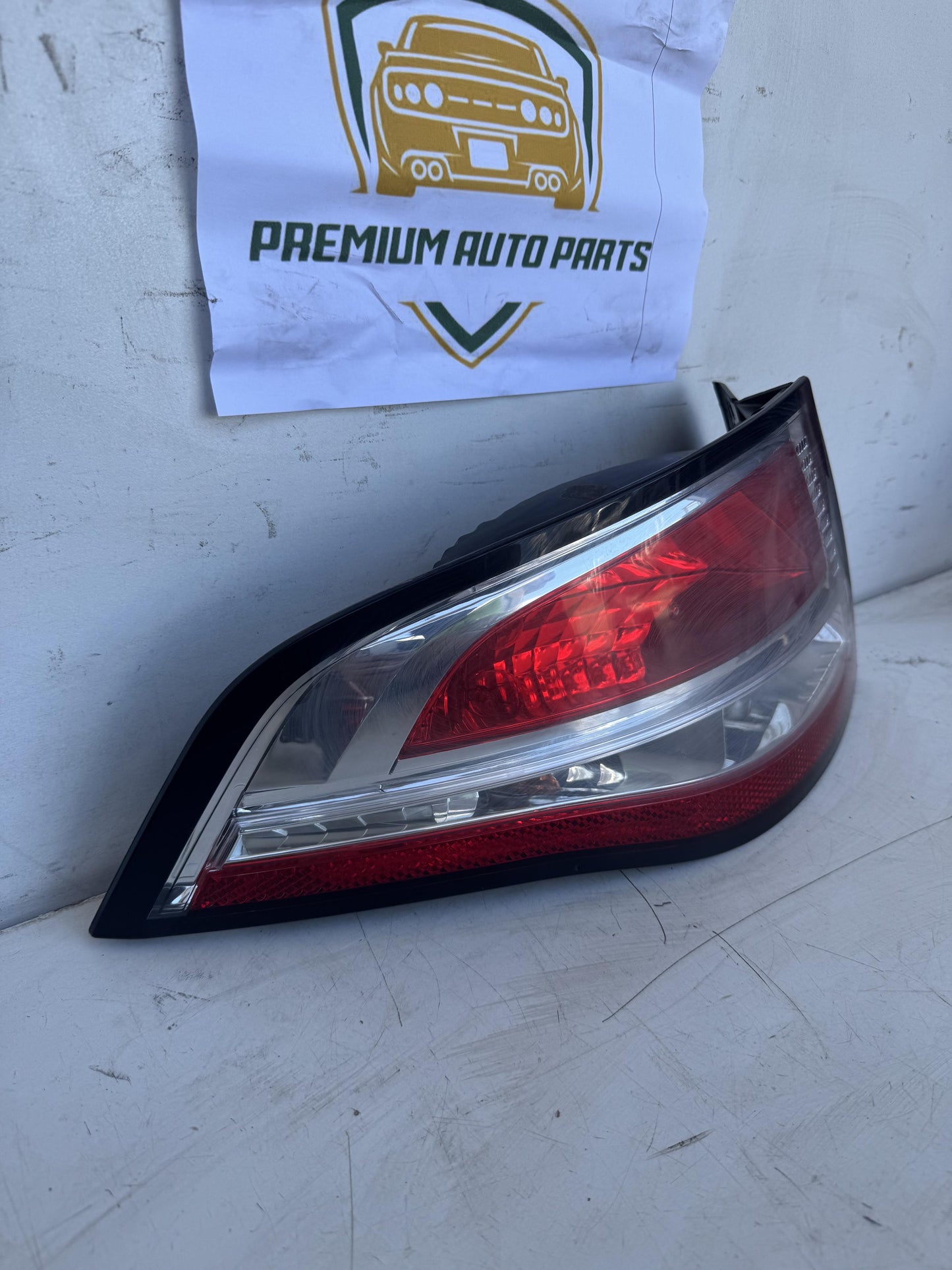 2011  FG Left Taillight