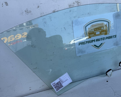 2015   Right Front Door Glass