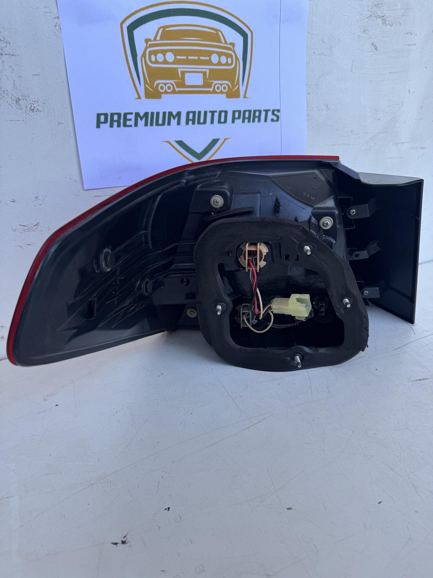 2012  V BM Right Taillight