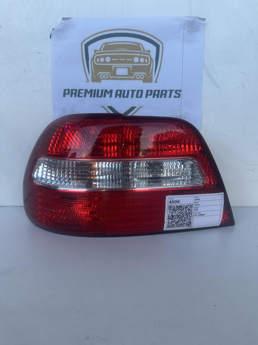 2002  I 644 Left Taillight