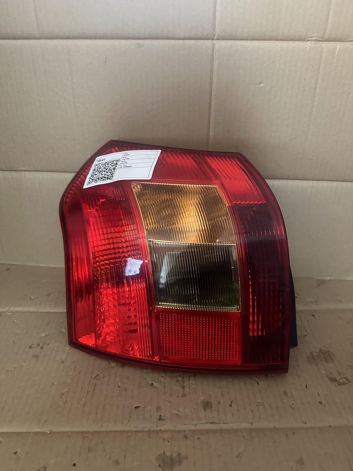 2003  E210 Left Taillight