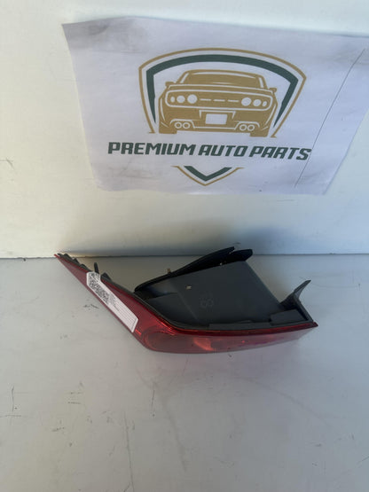2004   Left Taillight
