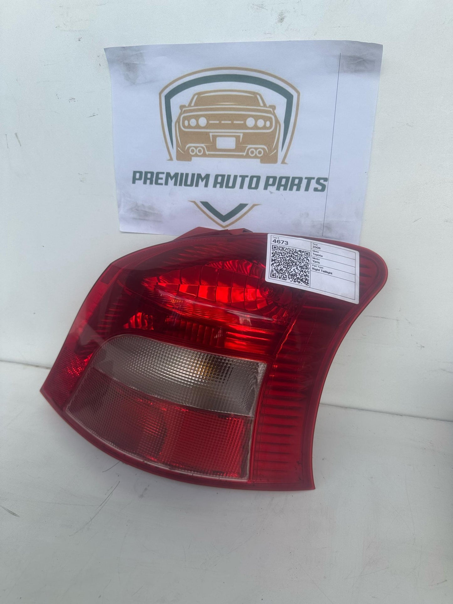 2006   Right Taillight