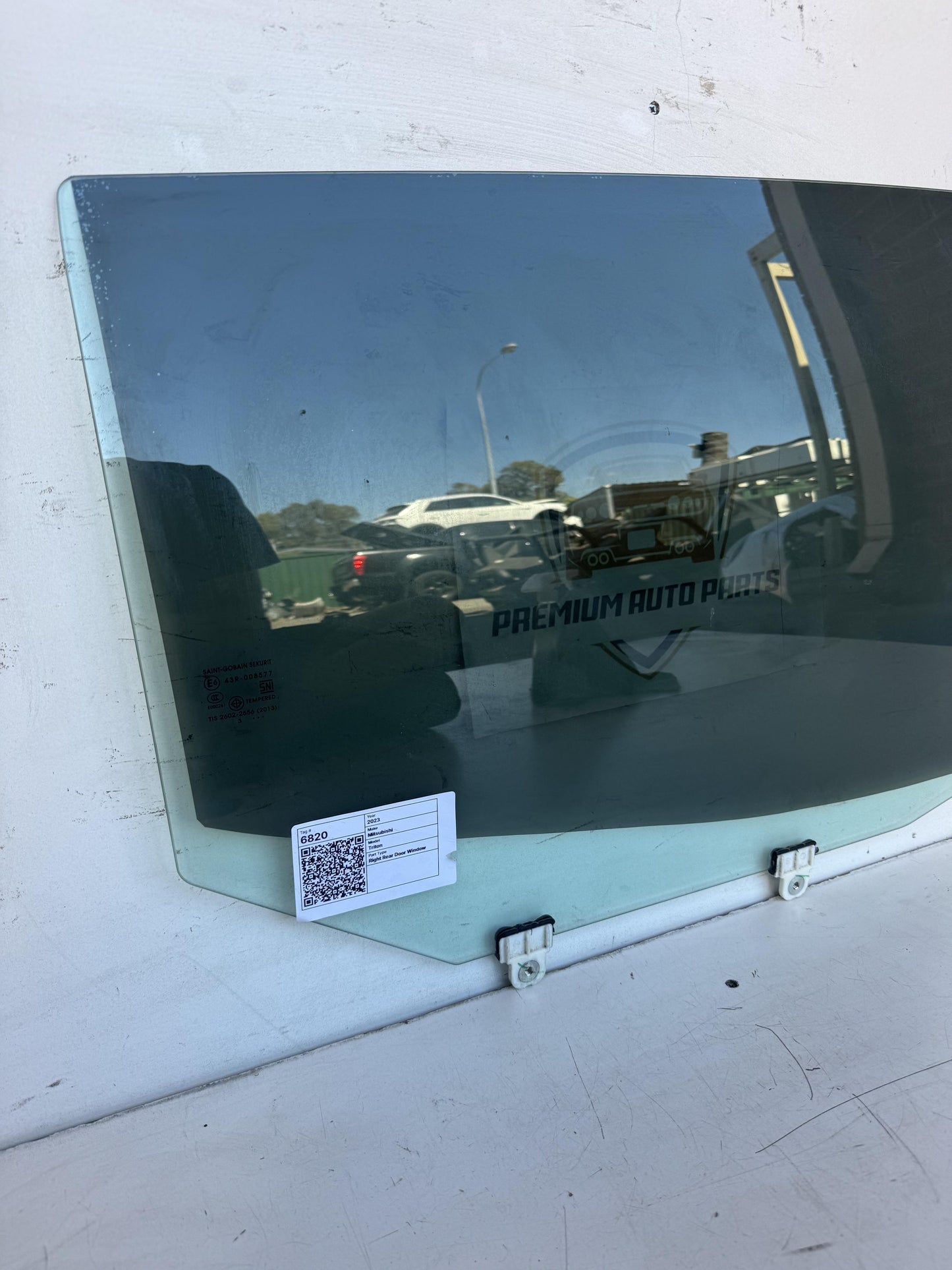 2023   Right Rear Door Window