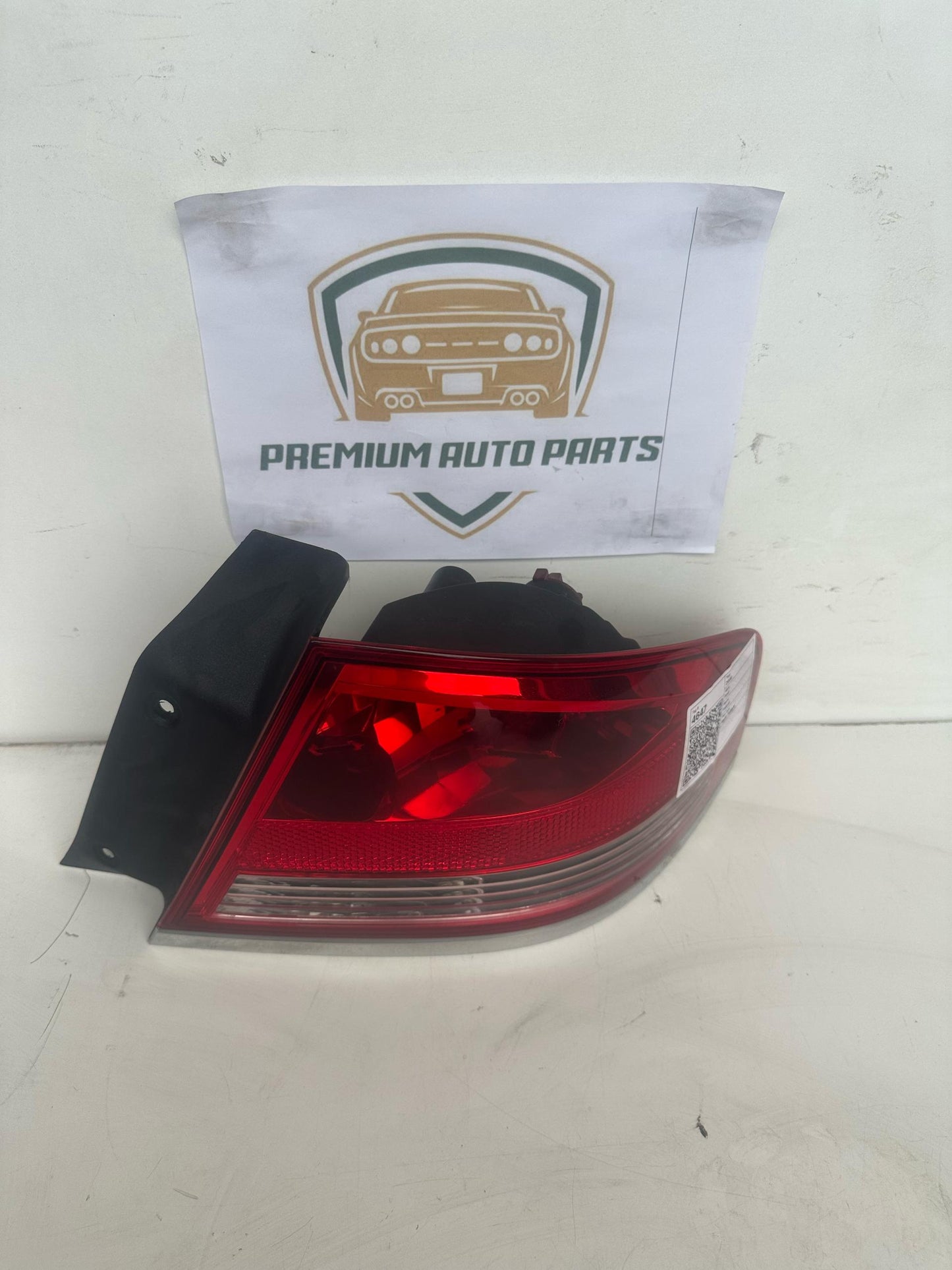2006   Right Taillight