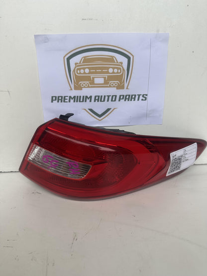 2016  LF Right Taillight