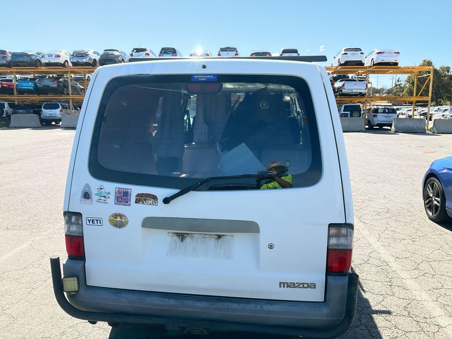 2005 Mazda E1800  Cargo Van 
Mazda
E1800