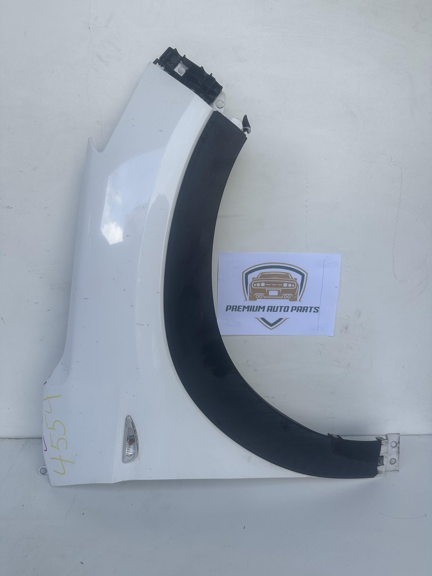 2016  TL Right Front Guard