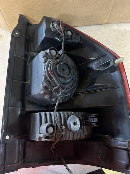 2005   Left Taillight