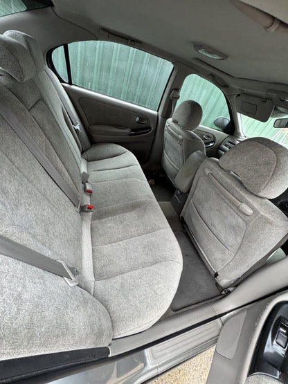 2010 Nissan Maxima  Sedan 
Nissan
Maxima