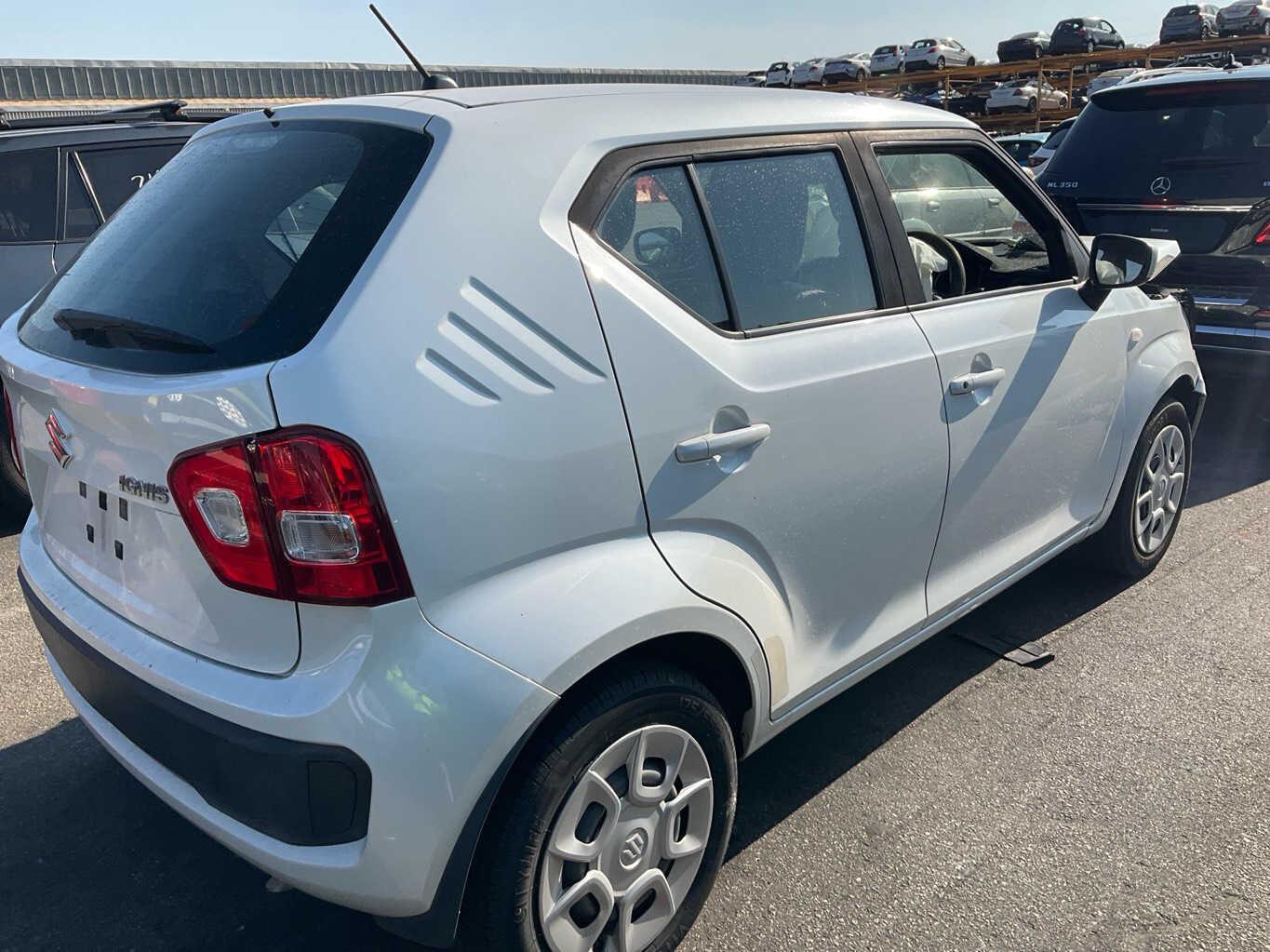 2017 Suzuki Ignis  III MFHatchback 
Suzuki
Ignis