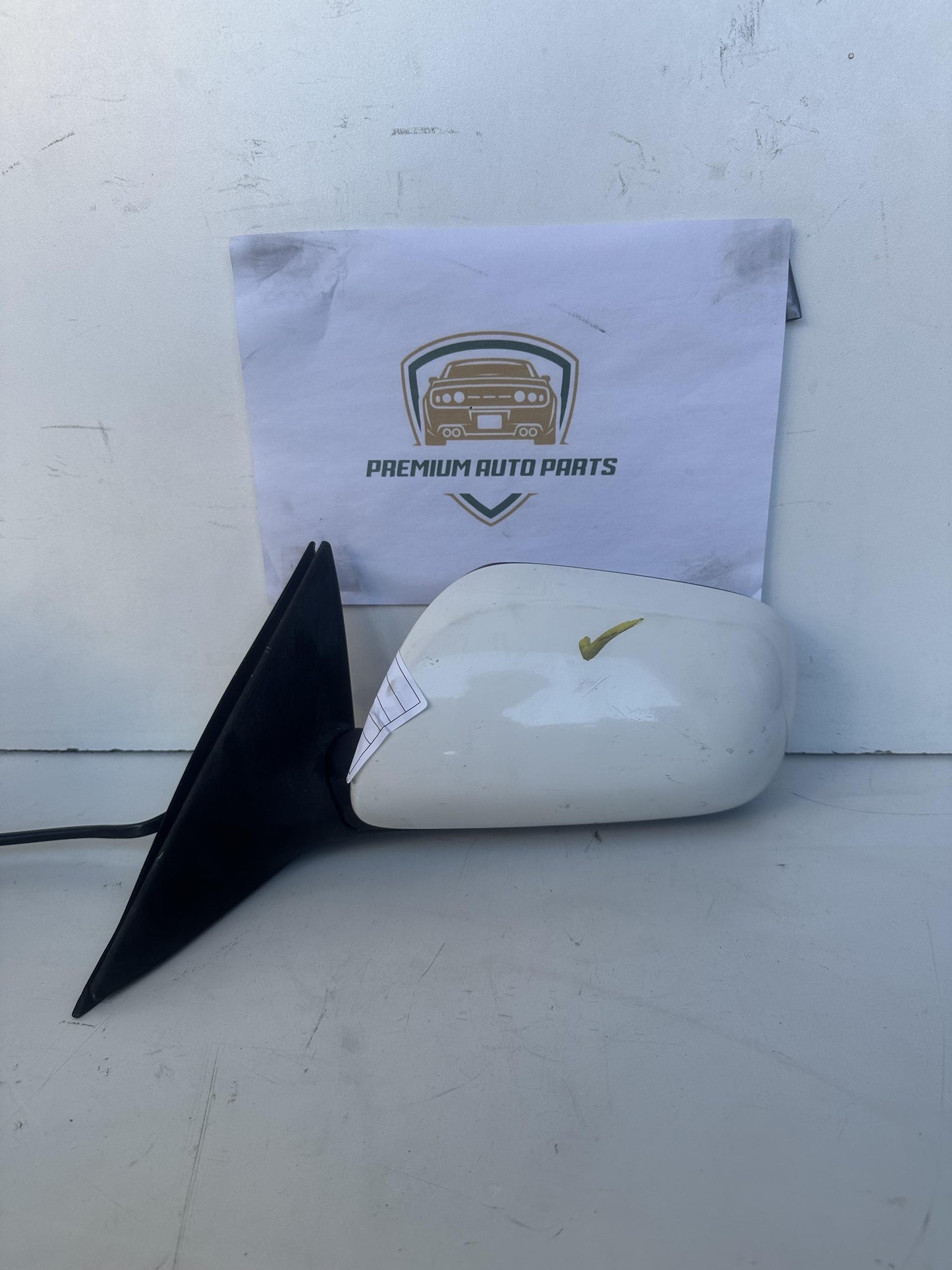 2008  XV40 Left Door Mirror