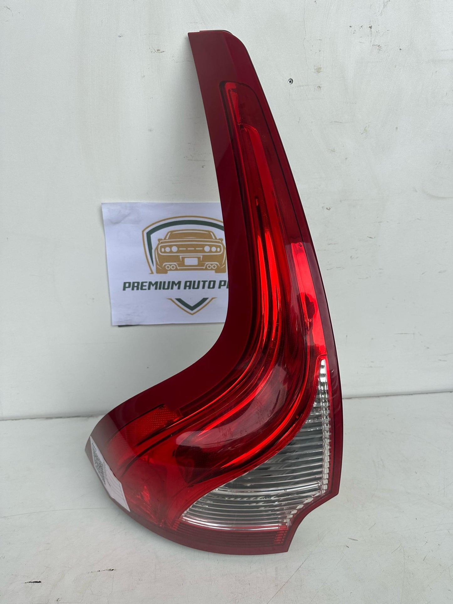 2012 Volvo XC60 Left Taillight