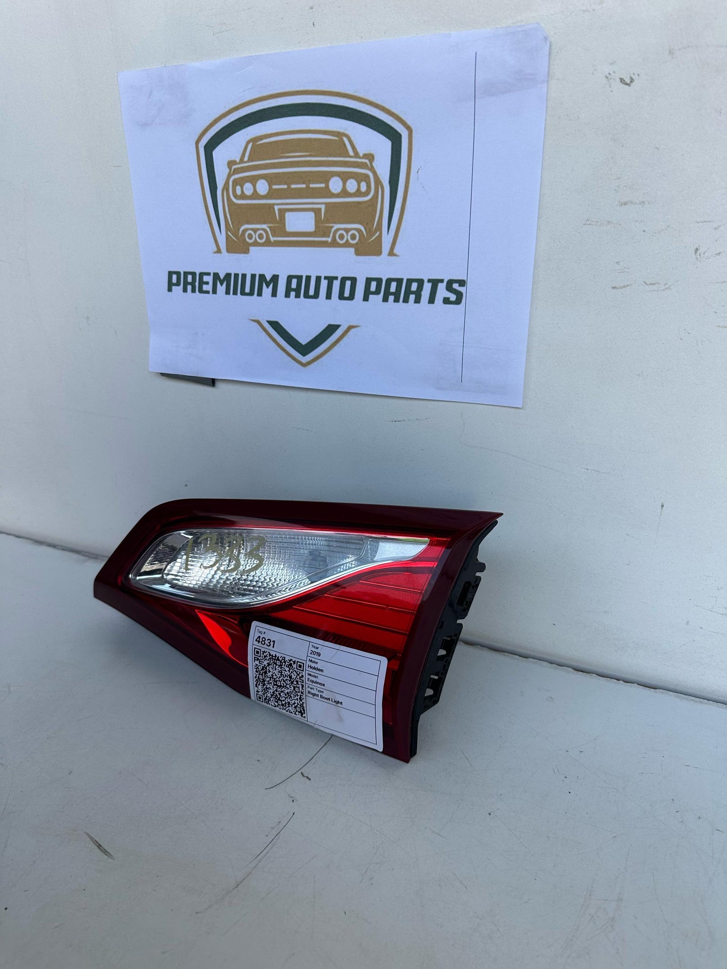 2019  EQ Right Boot Light