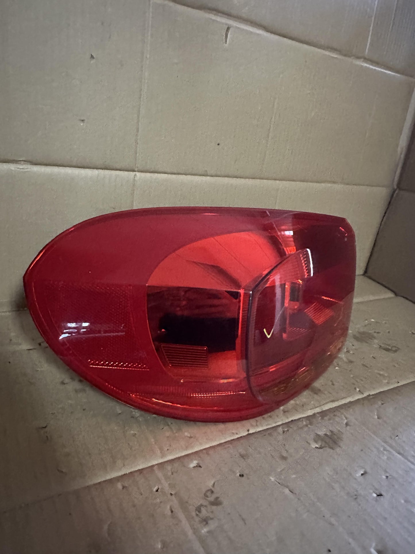 2016   Left Taillight