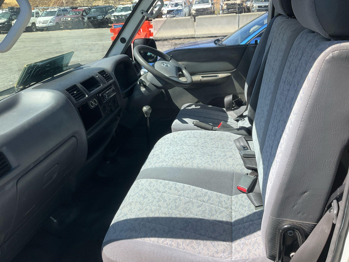 2005 Mazda E1800  Cargo Van 
Mazda
E1800