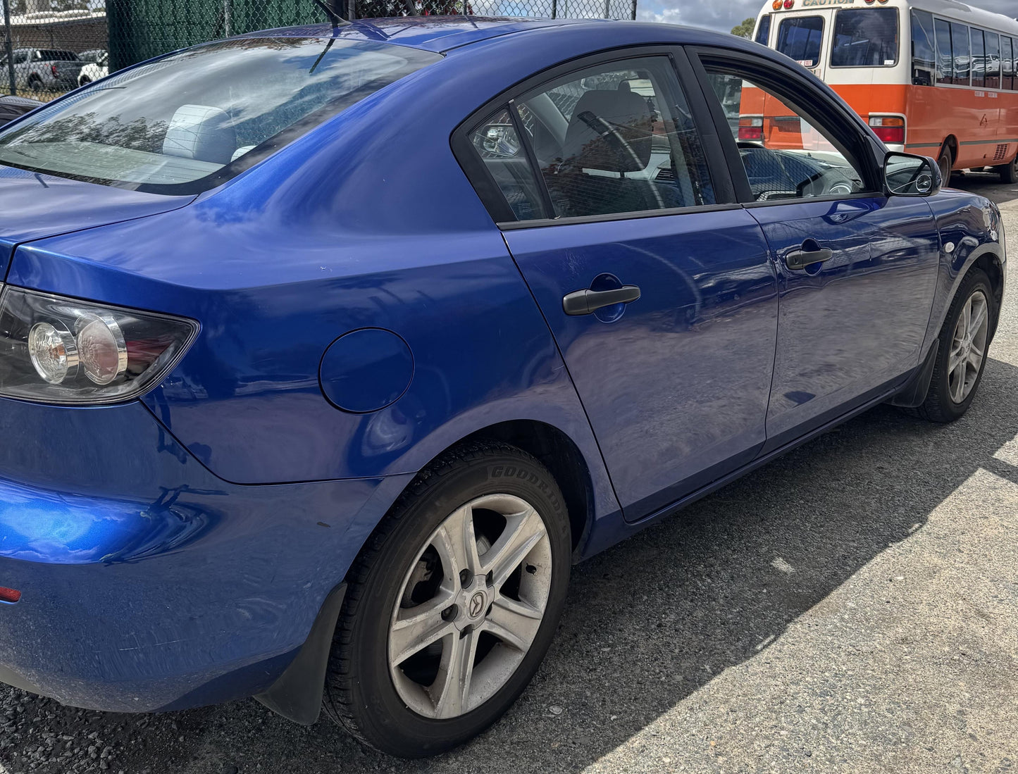 Mazda Mazda3   
Mazda
Mazda3