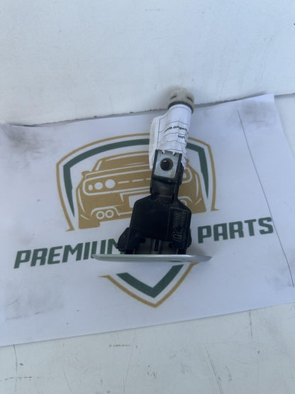 2009  J150 Right Headlight Washer Jet