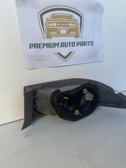 2004   Left Taillight