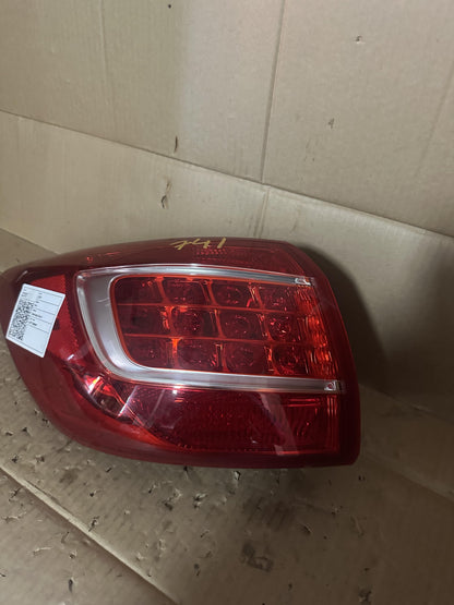 2013   Left Taillight