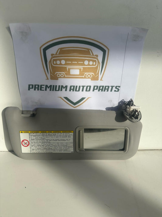 2008  E150 Right Sun Visor