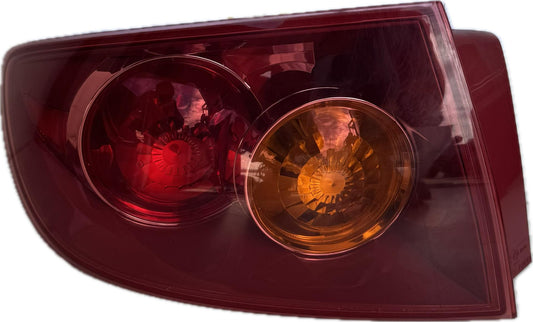 2005   Left Taillight
