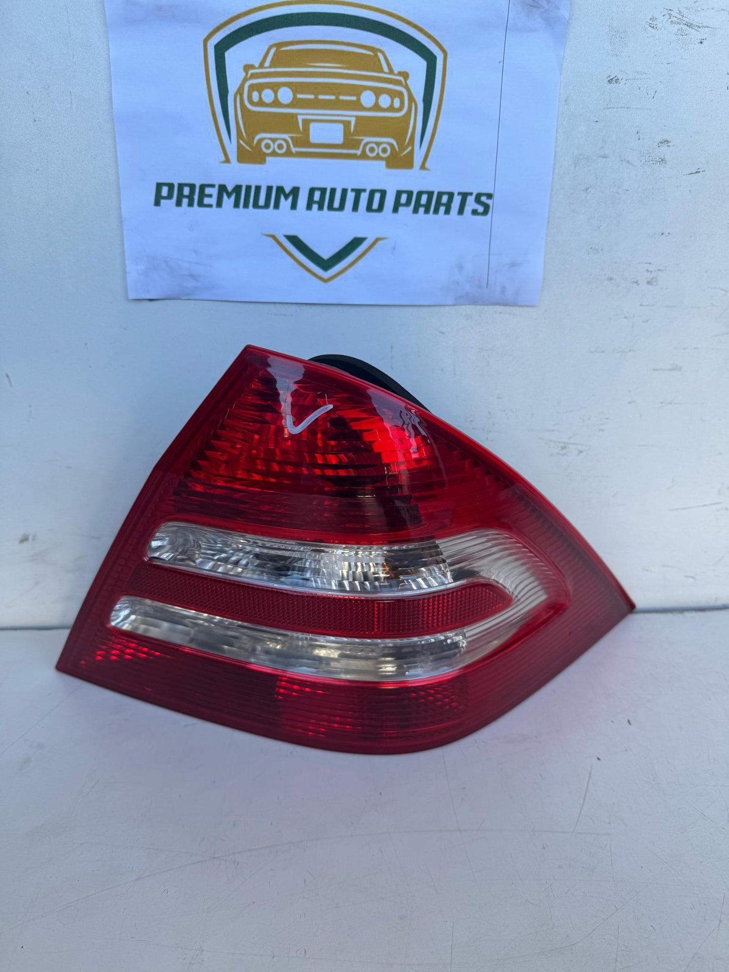 2005   Right Taillight