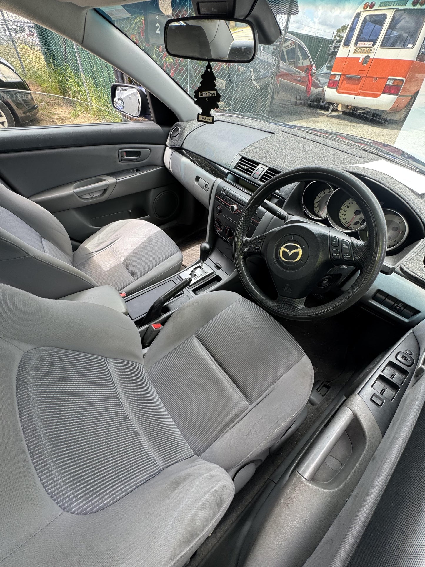 Mazda Mazda3   
Mazda
Mazda3