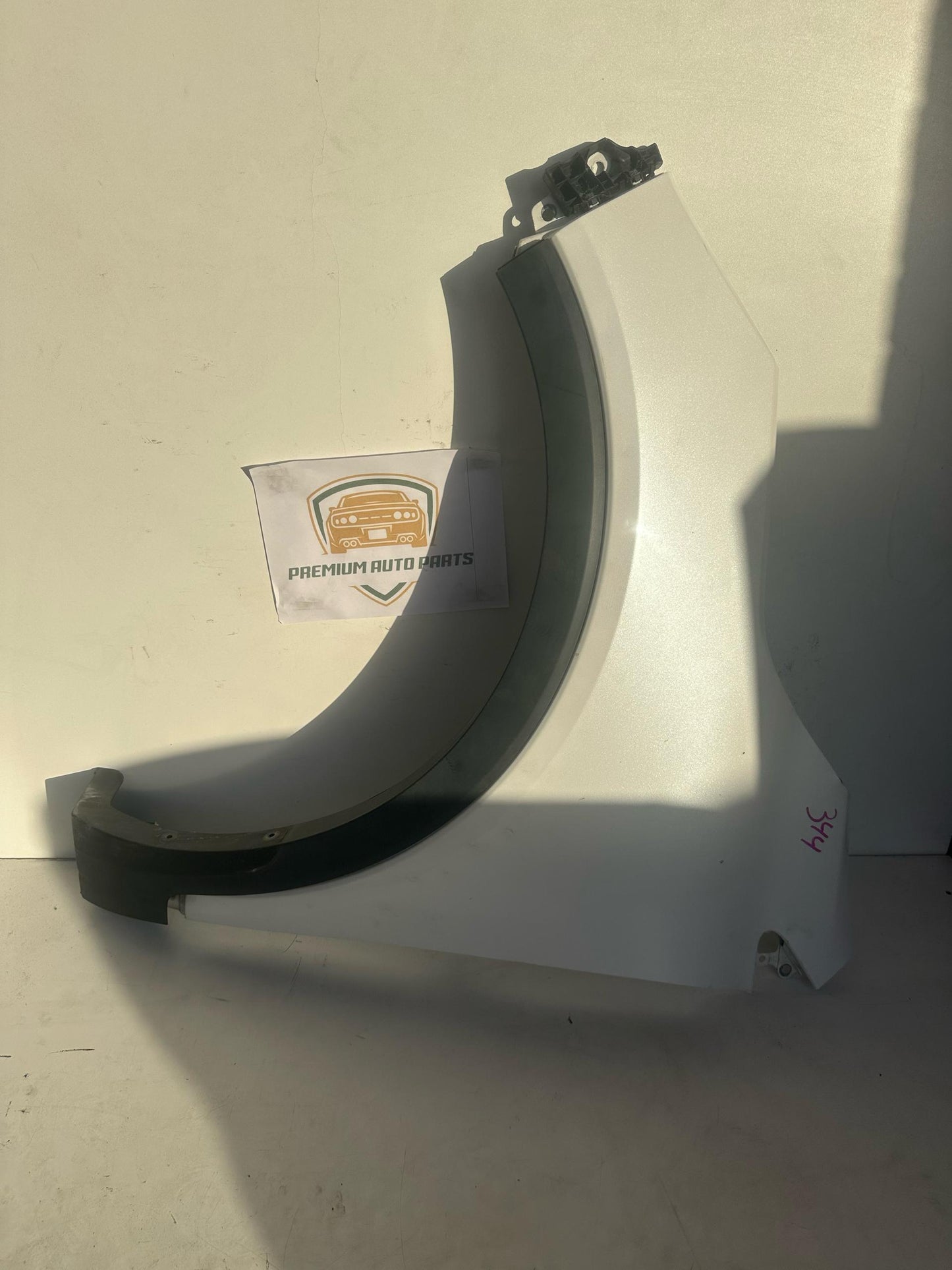 2016   Left Front Guard