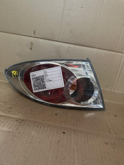 2004  6 Left Taillight