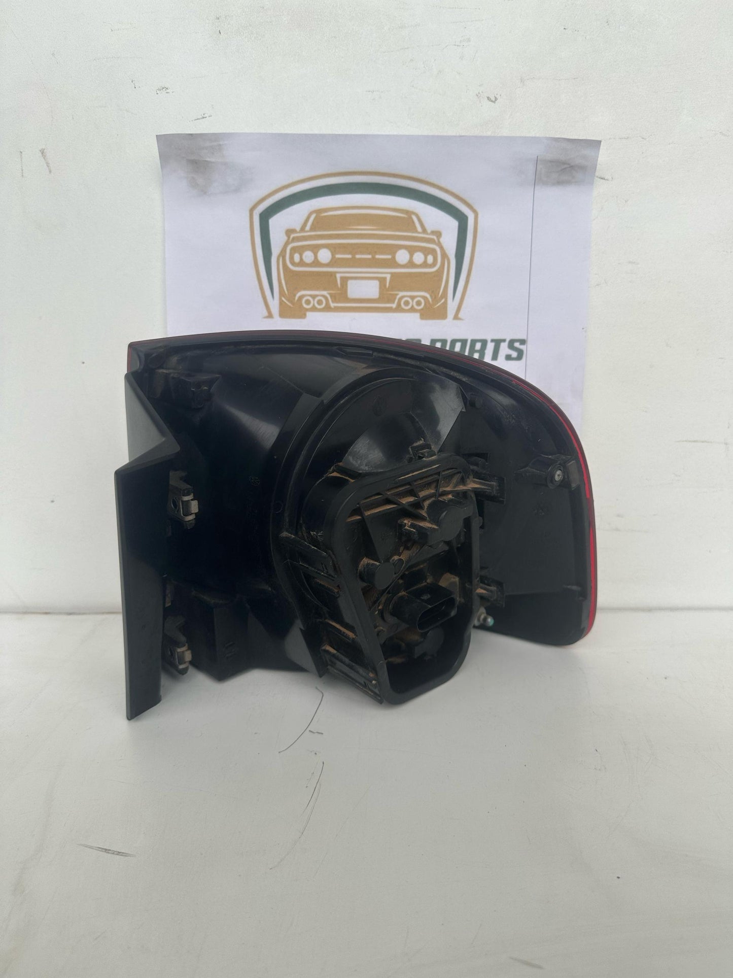 2007   Left Taillight