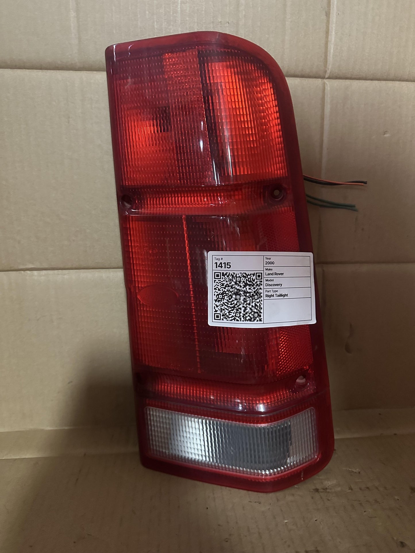 2000  II L318 Right Taillight