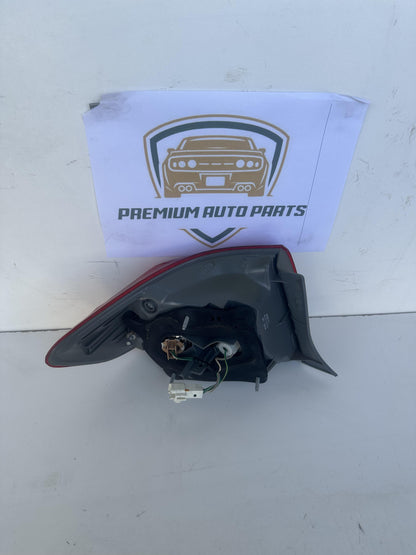 2007  ZRE1* Right Taillight
