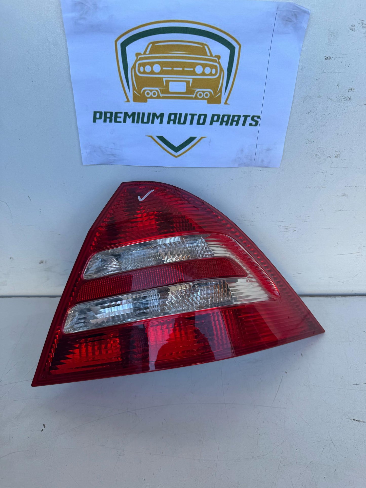 2005   Right Taillight