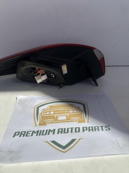 2015  YD Right Taillight