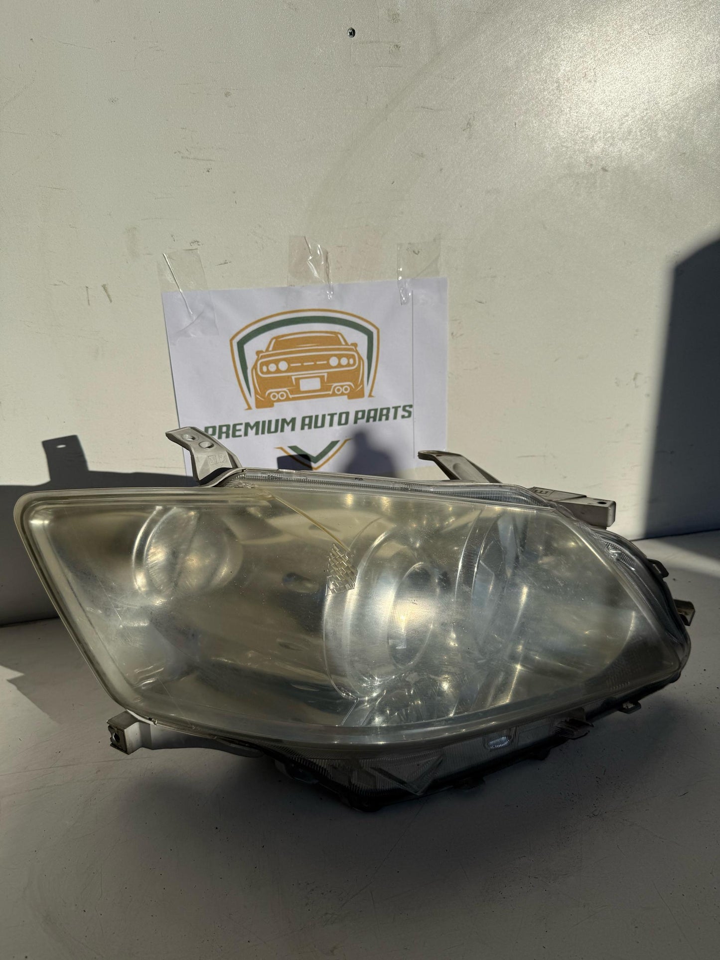2010 Toyota Aurion Right Headlight