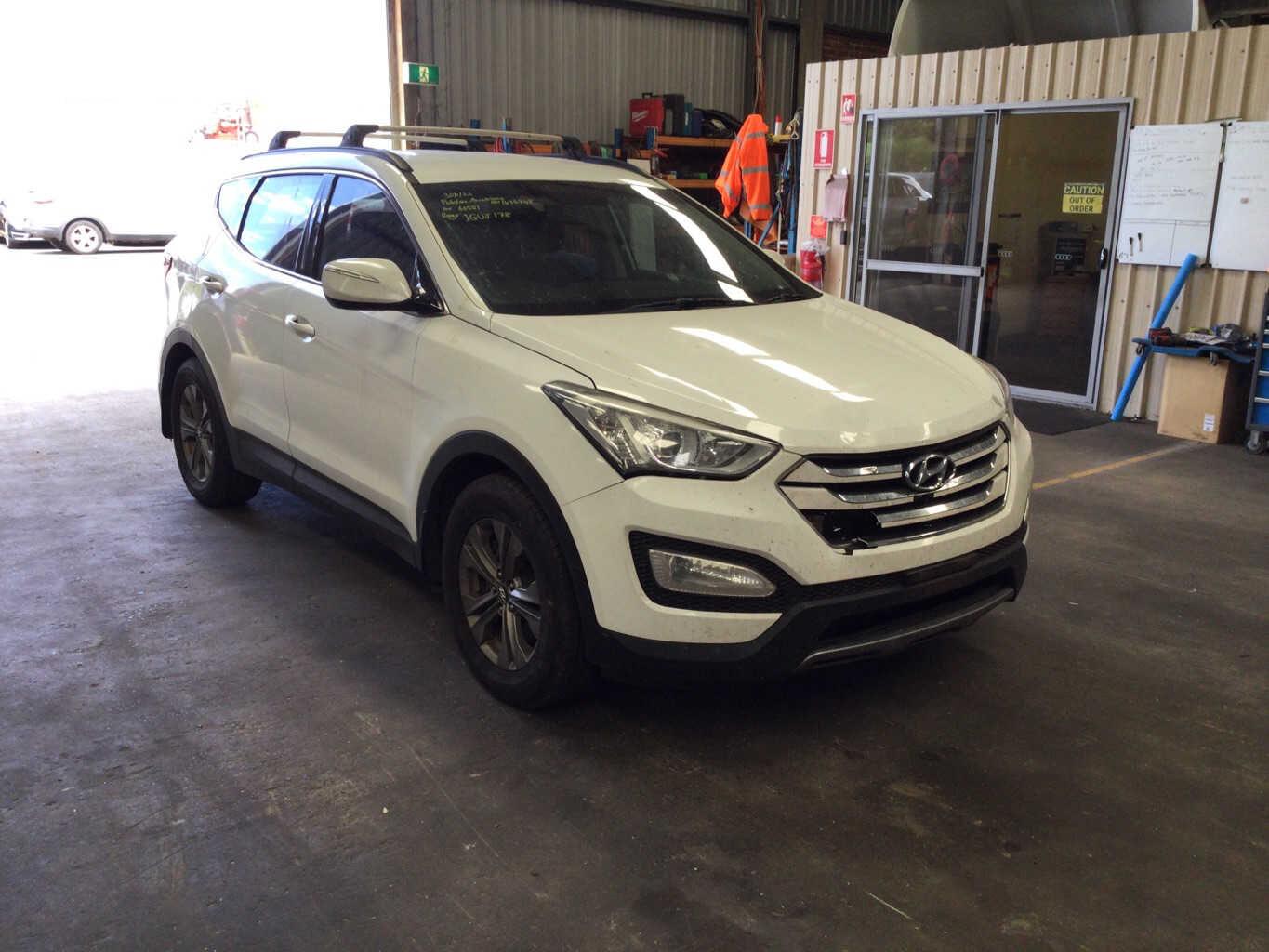 2013 Hyundai Santa Fe  DMStation Wagon 
Hyundai
Santa Fe