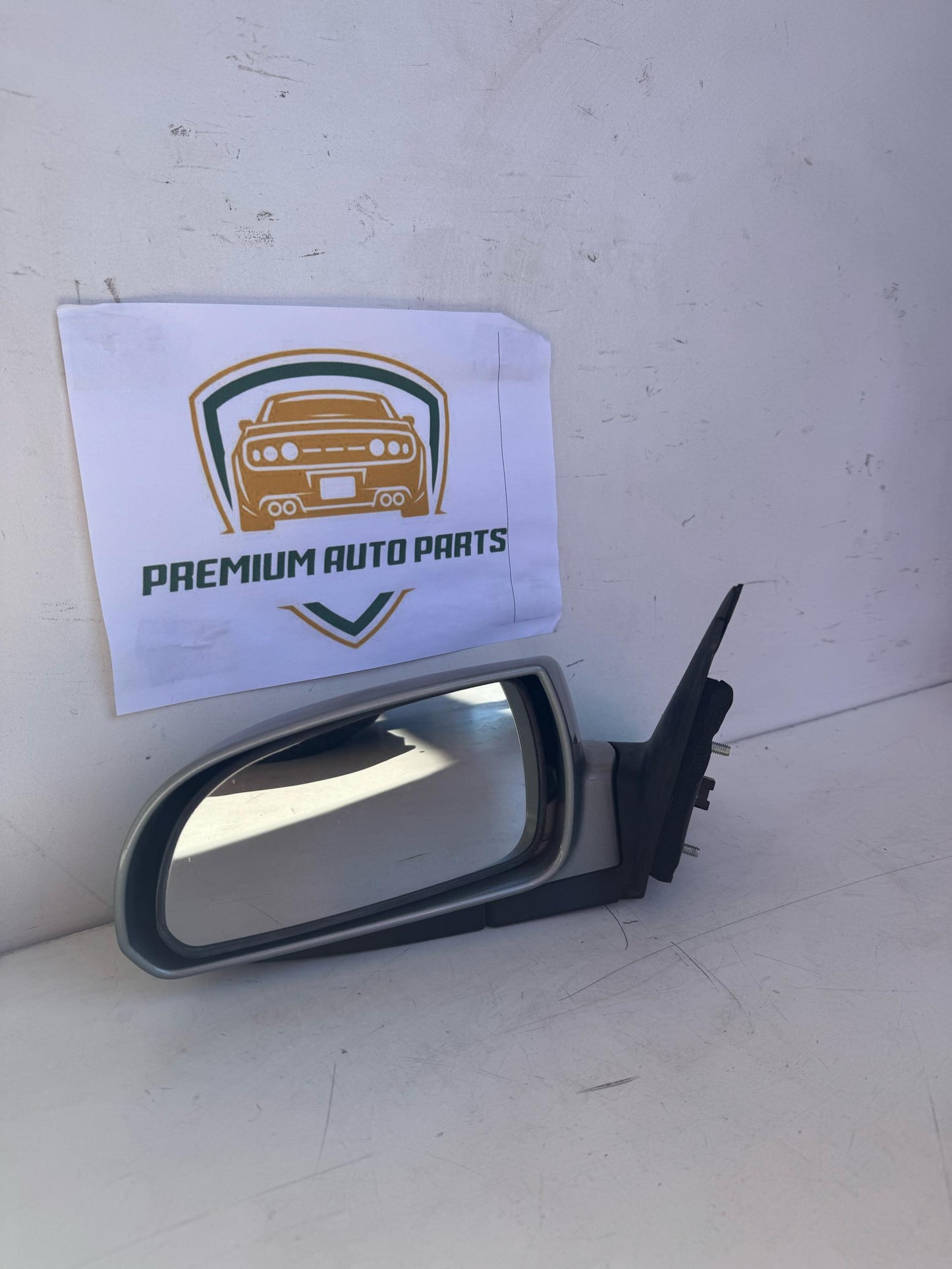 2008 Hyundai Sonata NF Left Door Mirror