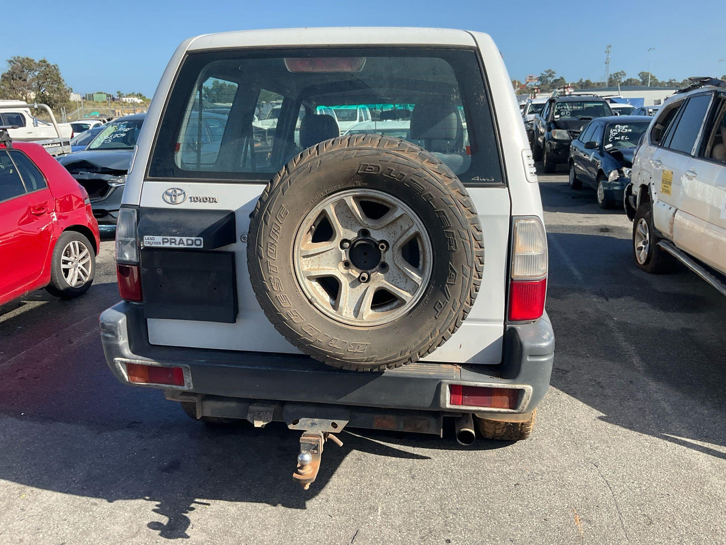 Toyota 
Land Cruiser