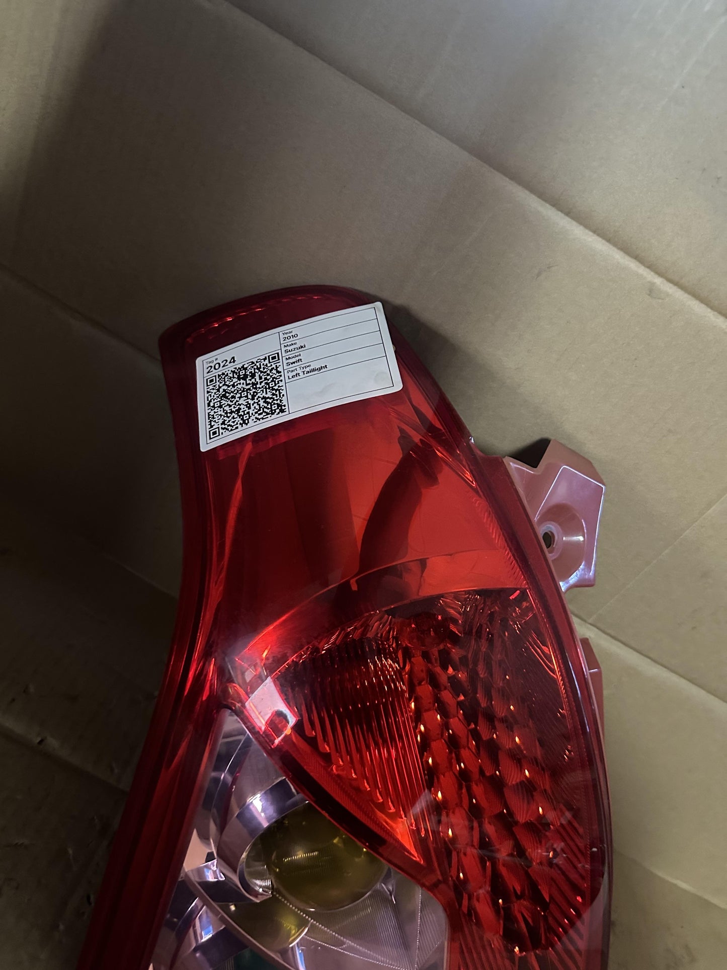 2010  RS415 Left Taillight