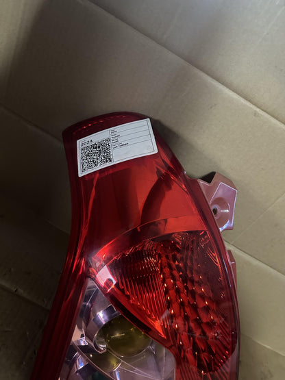 2010  RS415 Left Taillight