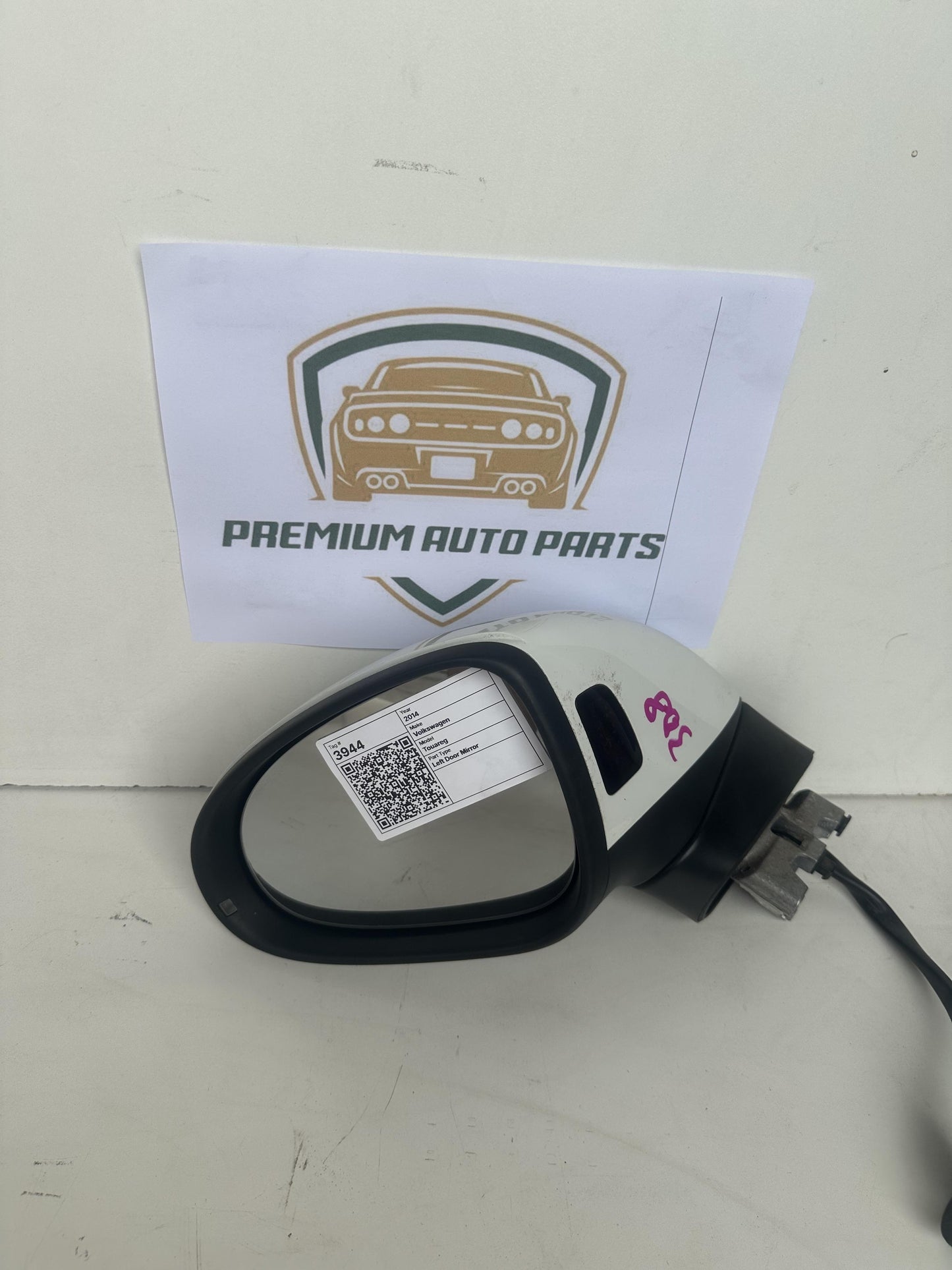 2014  MK2 - 7P Left Door Mirror