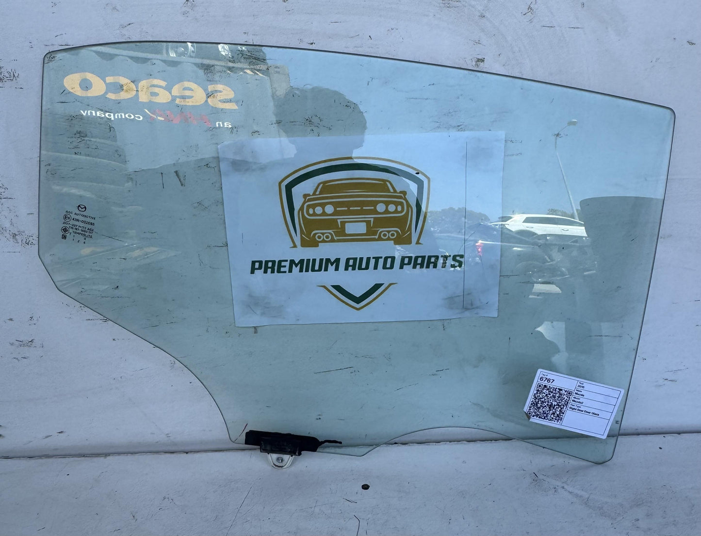 2015   Right Rear Door Glass