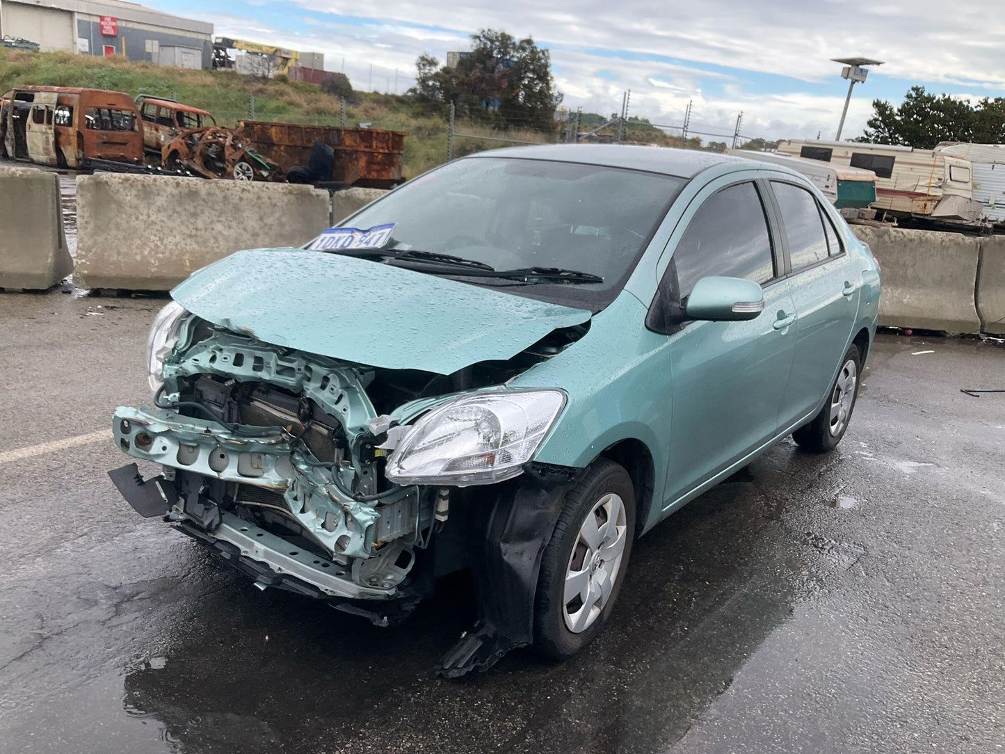 Toyota 
Yaris